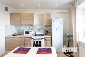 1-к квартира, посуточно, 35м2, 13/19 этаж